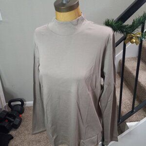 NWOT Women's L.L. Bean long-sleeved tee Biege sz Large